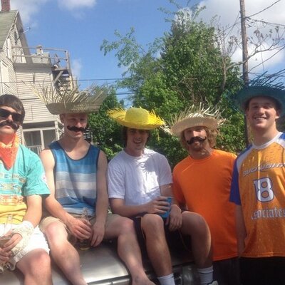 Profile Picture of Dan Frankel (@frankelflakes) on Twitter