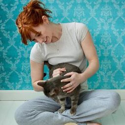 Profile Picture of Julia Street (@ModernMatriarch) on Twitter