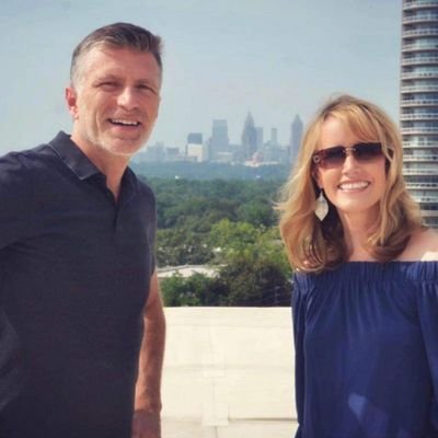 Profile Picture of Kevin And Taylor (@KevinAndTaylor) on Twitter