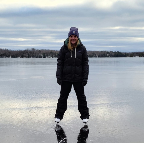 Profile Picture of Jacilyn Pence (@jacilynpence) on Poshmark