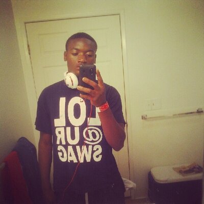 Profile Picture of Dion Perry (@dperry31) on Twitter