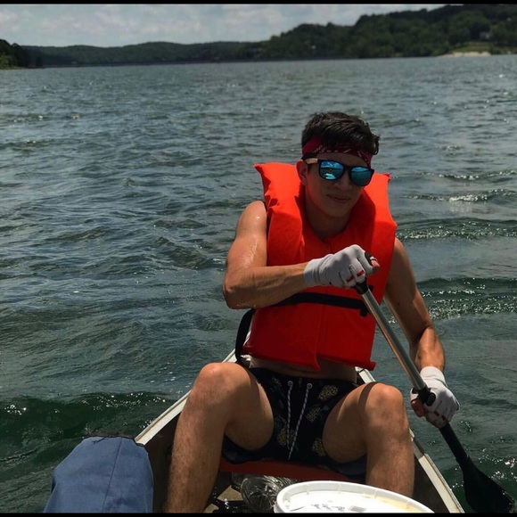 Profile Picture of Lucas Pena (@lucaspena) on Poshmark