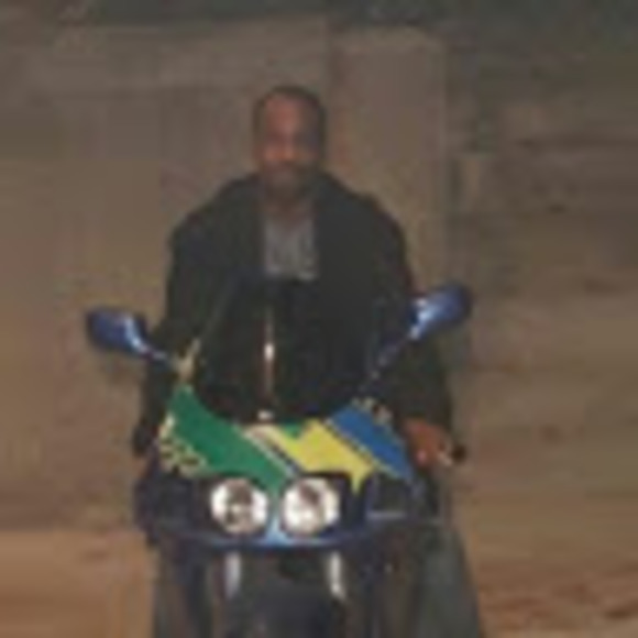 Profile Picture of Travis Ottley (@ottley74) on Poshmark