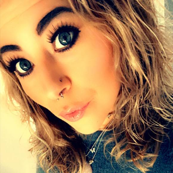 Profile Picture of Melinda Vanags (@mswilliams68) on Poshmark