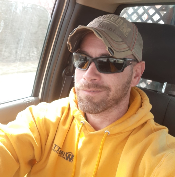 Profile Picture of Joe Sustaita (@joesustaita77) on Poshmark