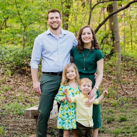 Profile Picture of Alex Bleitz guffey (@ableitz) on Poshmark