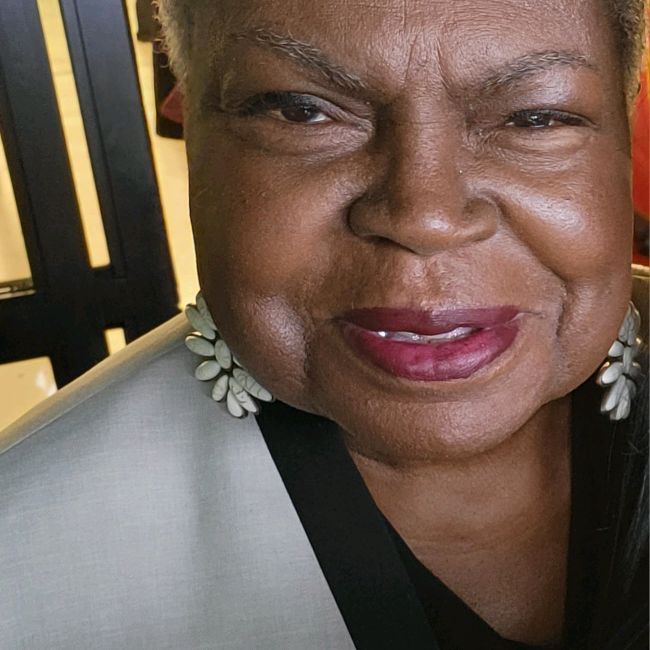 Profile Picture of lorettasmalls3343 (@lorettasmalls3343) on Tiktok