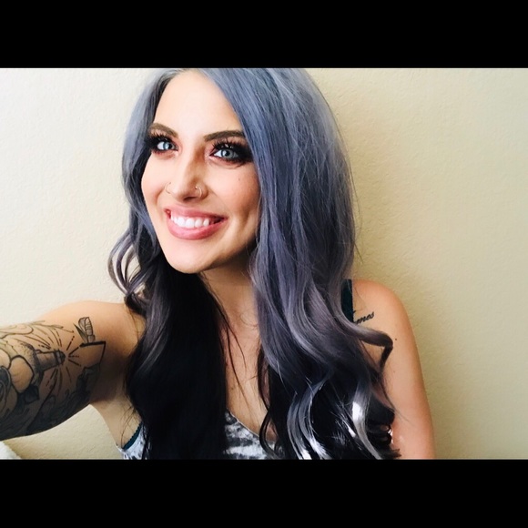 Profile Picture of Alexis Havener (@maddensmama) on Poshmark