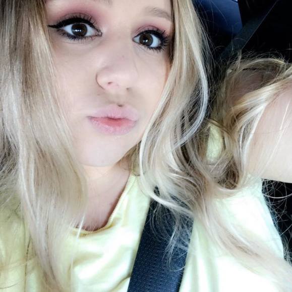 Profile Picture of Paula Chiappini (@paula_chiappini) on Poshmark