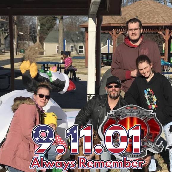 Profile Picture of Thomas Moser (@fighting_73) on Poshmark