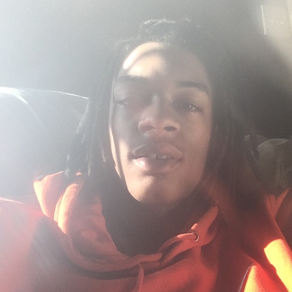 Profile Picture of Lamar Latimer (@ltbangging3) on Poshmark