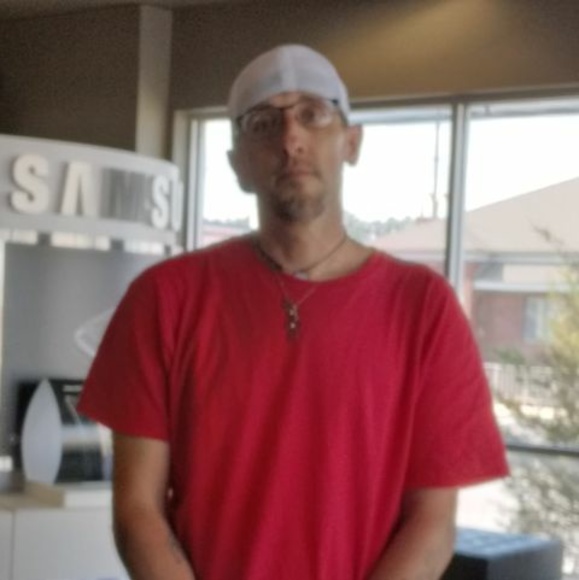 Profile Picture of Matthew Rader (@radermatthew665) on Poshmark