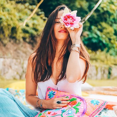 Profile Picture of Cynthia (@hello__cynthia) on Twitter