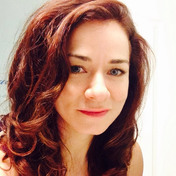 Profile Picture of Alison Heilig (@arheilig) on Poshmark