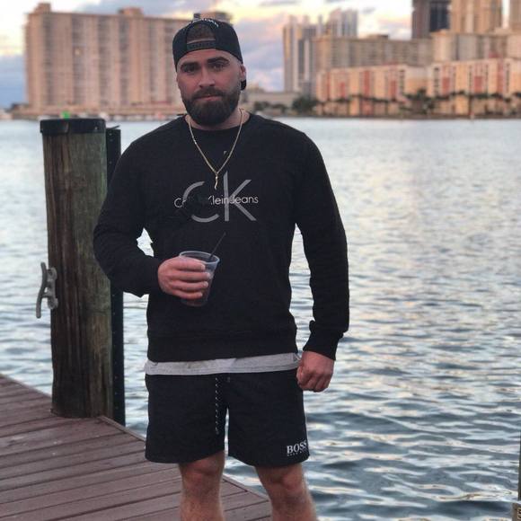 Profile Picture of Mickael Panichella (@xxg_unitxx_02) on Poshmark