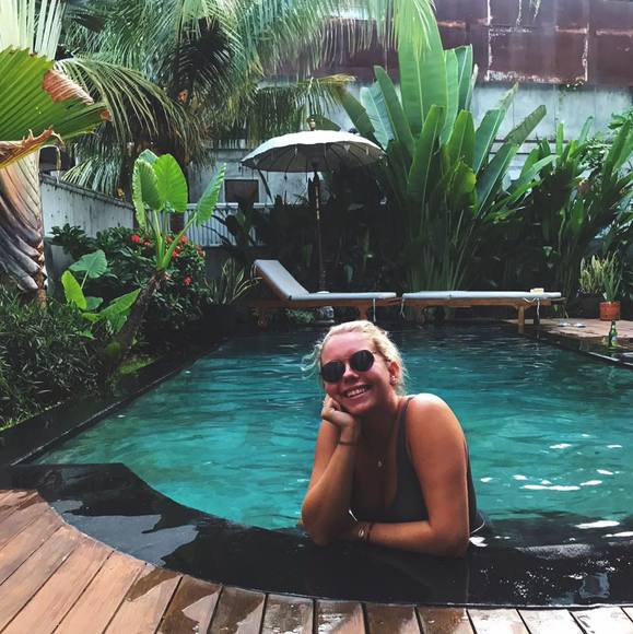 Profile Picture of Maddie Stolee (@madelinestolee) on Poshmark