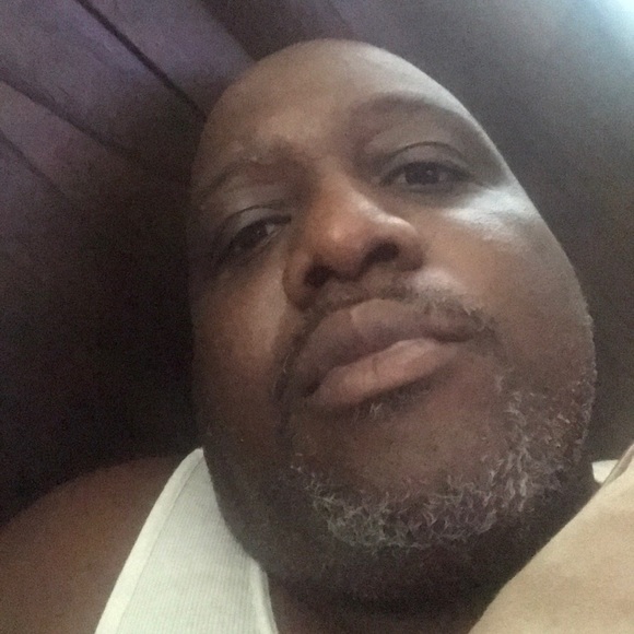 Rashad Howard - Poshmark Profile Picture of Rashad Howard (@sdrlh6200) on Poshmark