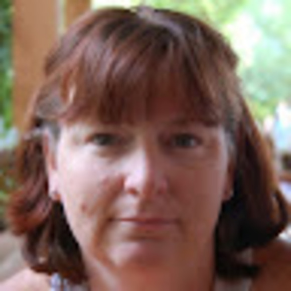 Profile Picture of Susan Wolf (@wolf2469) on Poshmark