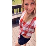 Profile Picture of 𝒯𝒽𝑒𝓇𝑒𝓈𝒶 𝑅𝑜𝓈𝑒 💋🌹 (@tmazurek28) on Instagram