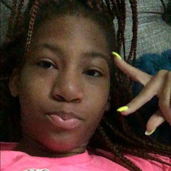 Profile Picture of Irrie Irrie (@irrielandry2010) on Poshmark