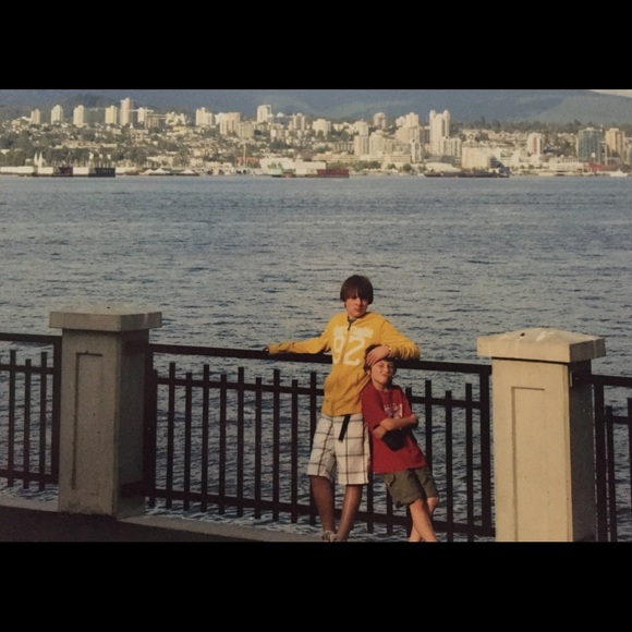 Profile Picture of Caroline Walline (@kidsandme06) on Poshmark