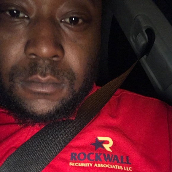 Profile Picture of Timothy Carson (@timmyc4413) on Poshmark