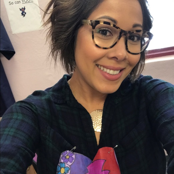 Profile Picture of Doralee Quintero (@doraleeq) on Poshmark