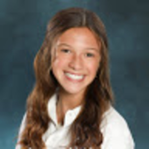 Profile Picture of Alexis Kufta (@alexis_kufta) on Poshmark