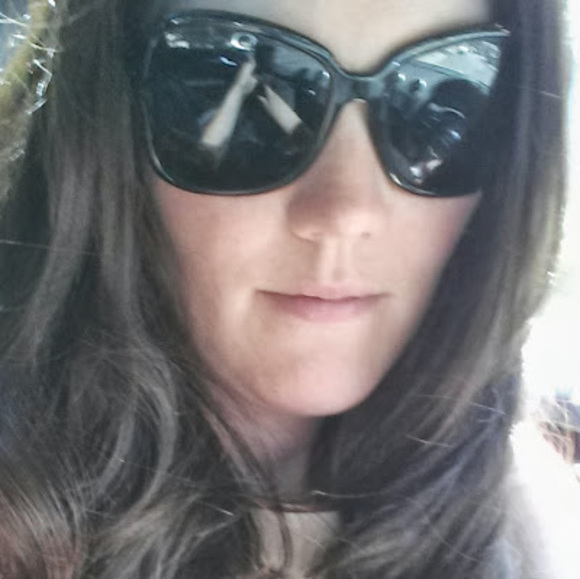 Profile Picture of Katharine Peterson stockton (@katpete420) on Poshmark
