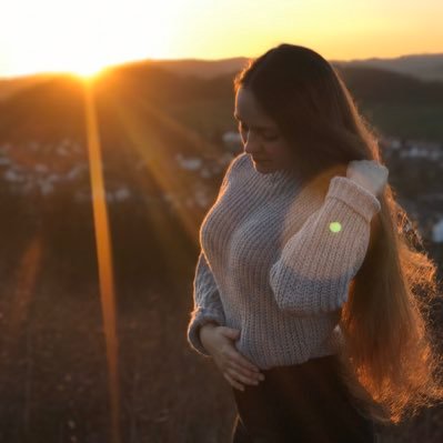 Profile Picture of Julia Gilles (@juliagilles9) on Twitter