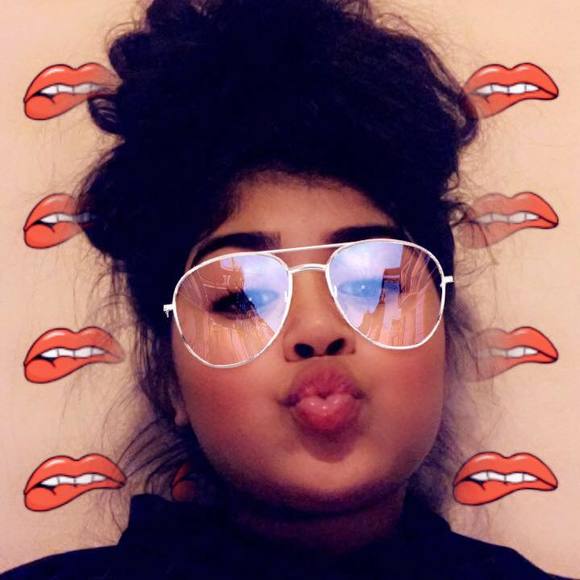 Profile Picture of Kristalindabella Martintinez (@kmartintinez) on Poshmark