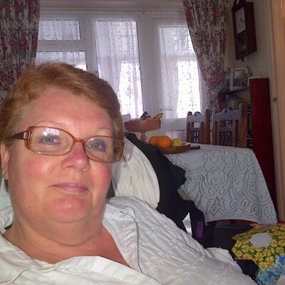 Profile Picture of Caroline Tester (@fredfinchlady) on Twitter