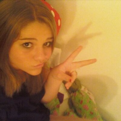 Profile Picture of Shelby Renee' (@howieNchester) on Twitter