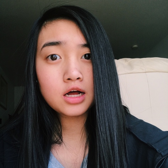 Profile Picture of Trish Nguyen (@trishuhwin) on Poshmark