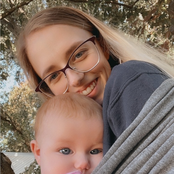 Profile Picture of Kaleigh Matoushek (@kmatoushek) on Poshmark