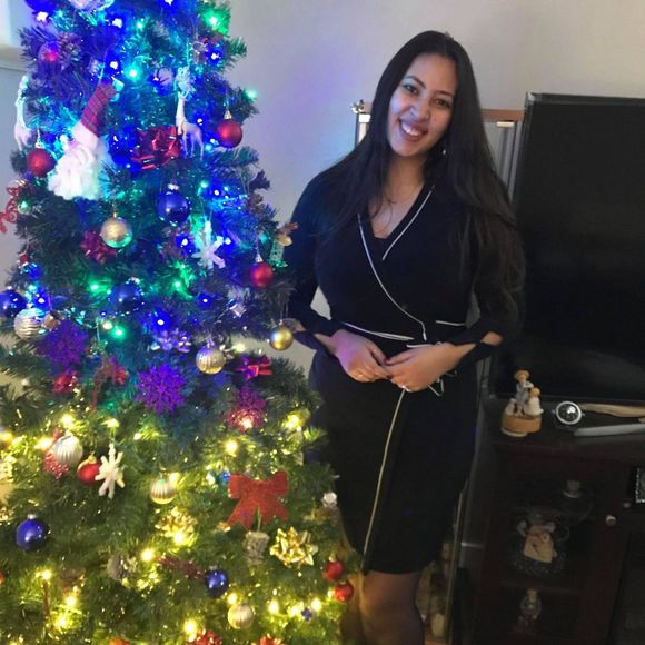 Profile Picture of Bondoka Sameh (@artsameh) on Poshmark