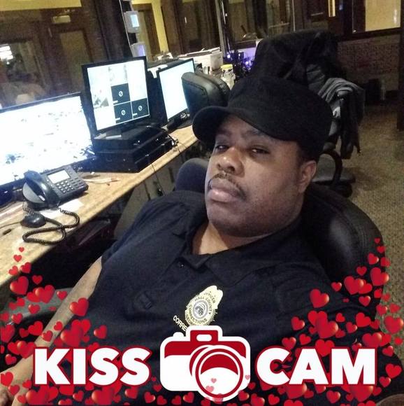 Profile Picture of Carl Brown (@browncarl68) on Poshmark