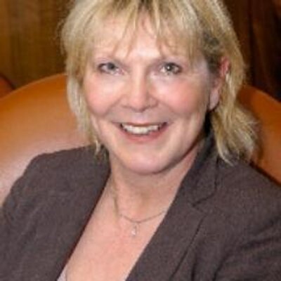 Profile Picture of Nicki Holmes (@nickiholmes3) on Twitter