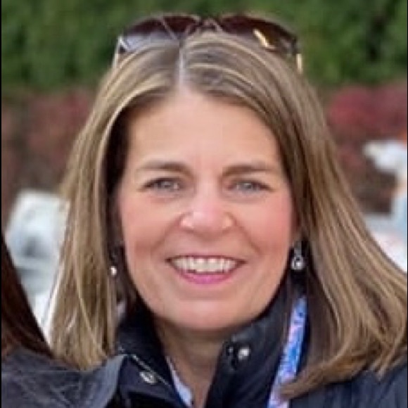 Tamara Sheline - Poshmark Profile Picture of Tamara Sheline (@tgsheline) on Poshmark