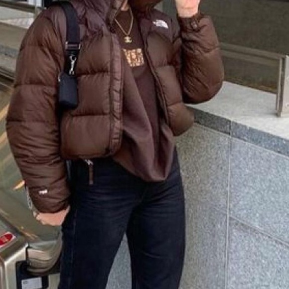 Profile Picture of Casia Baldwin (@casiabaldwin) on Poshmark