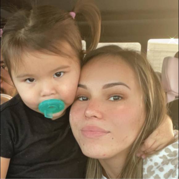 Profile Picture of Kaylin Lambert (@kaylin_19) on Poshmark