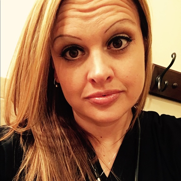 Profile Picture of Brandy James (@brandymichell78) on Poshmark