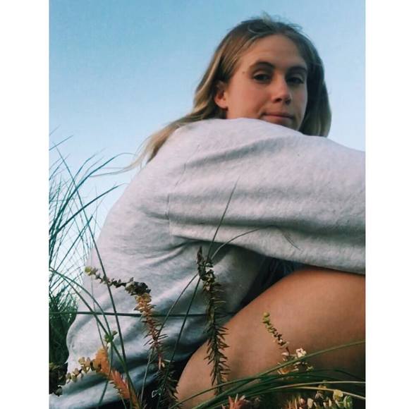 Profile Picture of Shannon Marshall (@sheeprule1998) on Poshmark