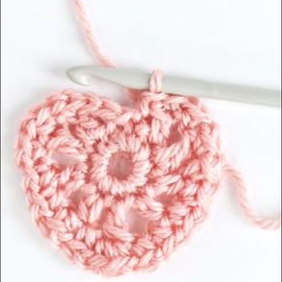 Profile Picture of Rebecca Trauner (@theyarnologist) on Poshmark