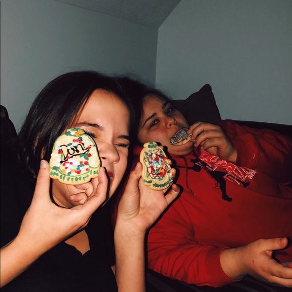 Profile Picture of Dani Gittings (@marydani1) on Poshmark