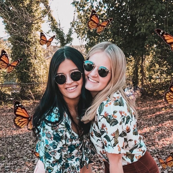 Profile Picture of Phoebe Roberts (@proberts0405) on Poshmark