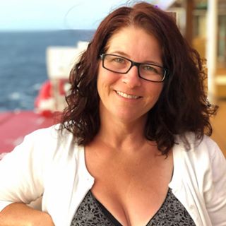 Profile Picture of Denise Snyder (@s69as69) on Facebook