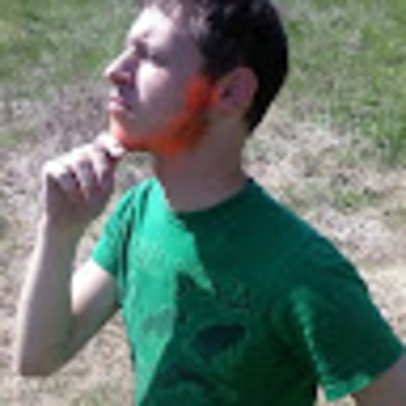 Profile Picture of Drew David (@guydavid177) on Poshmark