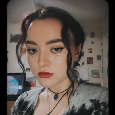 Profile Picture of Daisy May (@DaisyMay290) on Twitter