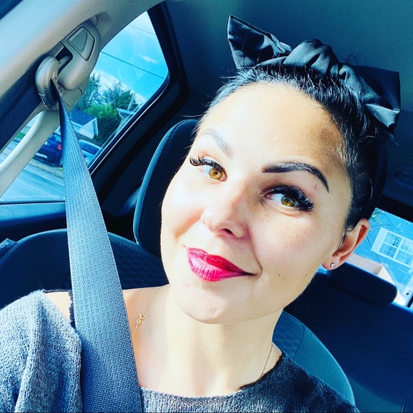 Profile Picture of Maryna Sheuchyk (@marynasheuchyk) on Poshmark